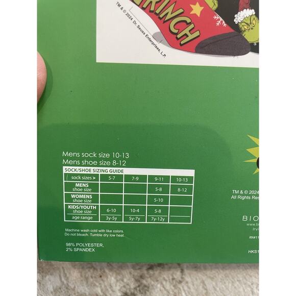 Dr. Suess How The Grinch‎ Stole Christmas Mens 4 Pack Crew Socks NWT - Picture 4 of 4